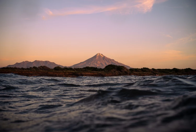 221206 taranaki maunga from the ocean