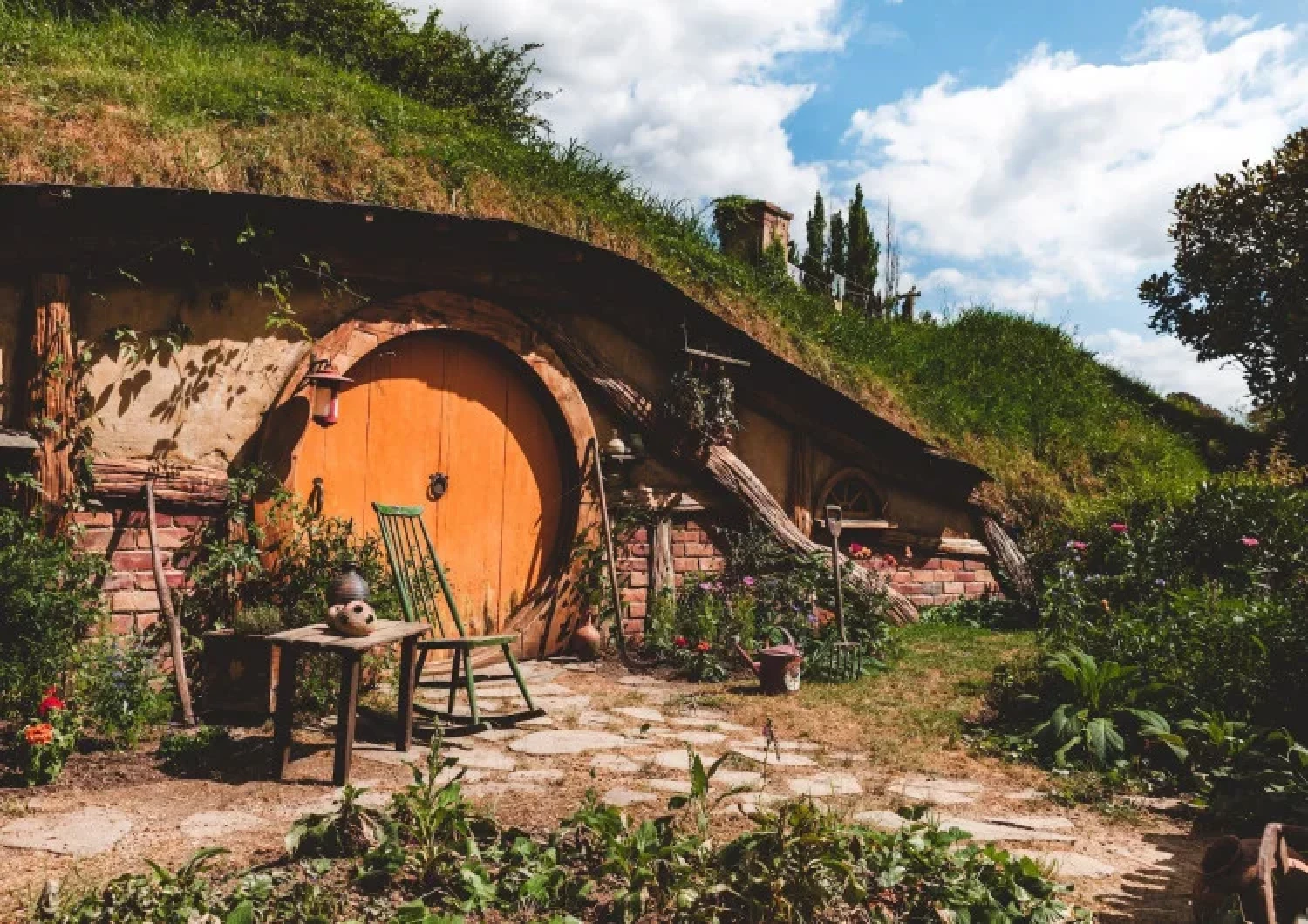 Hobbitton, hobbit door - Credit: Bence Kondor, Pexels