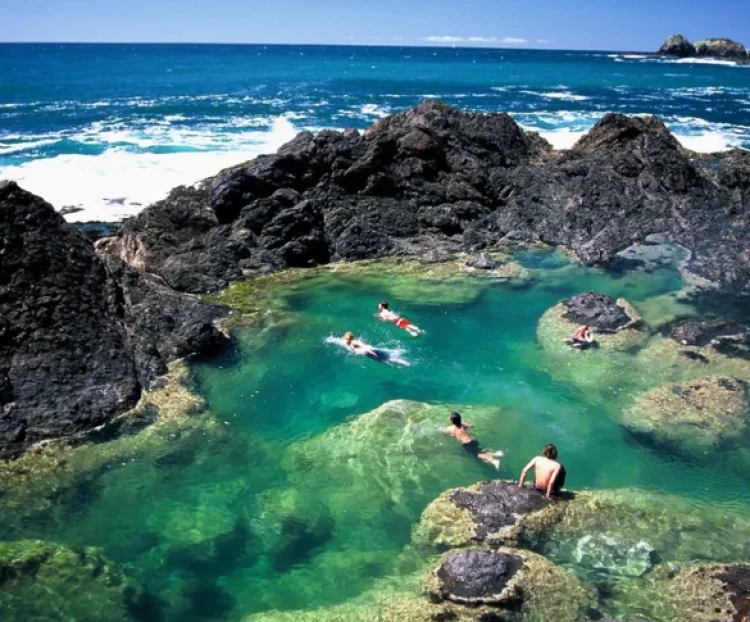 Mermaid pools, Tutukaka coast (iStock)